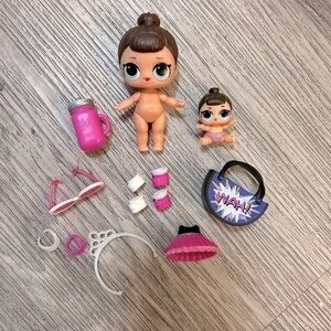 LOL Surprise! Big Sister & Little Sister dolls with accessories. EEUC.